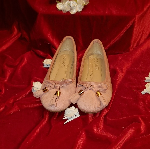 ❤ Flats- Causual- Dressy- Trendy- Cute❤ - Picture 2 of 6